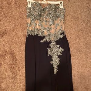 PROM DRESS !! Size 3